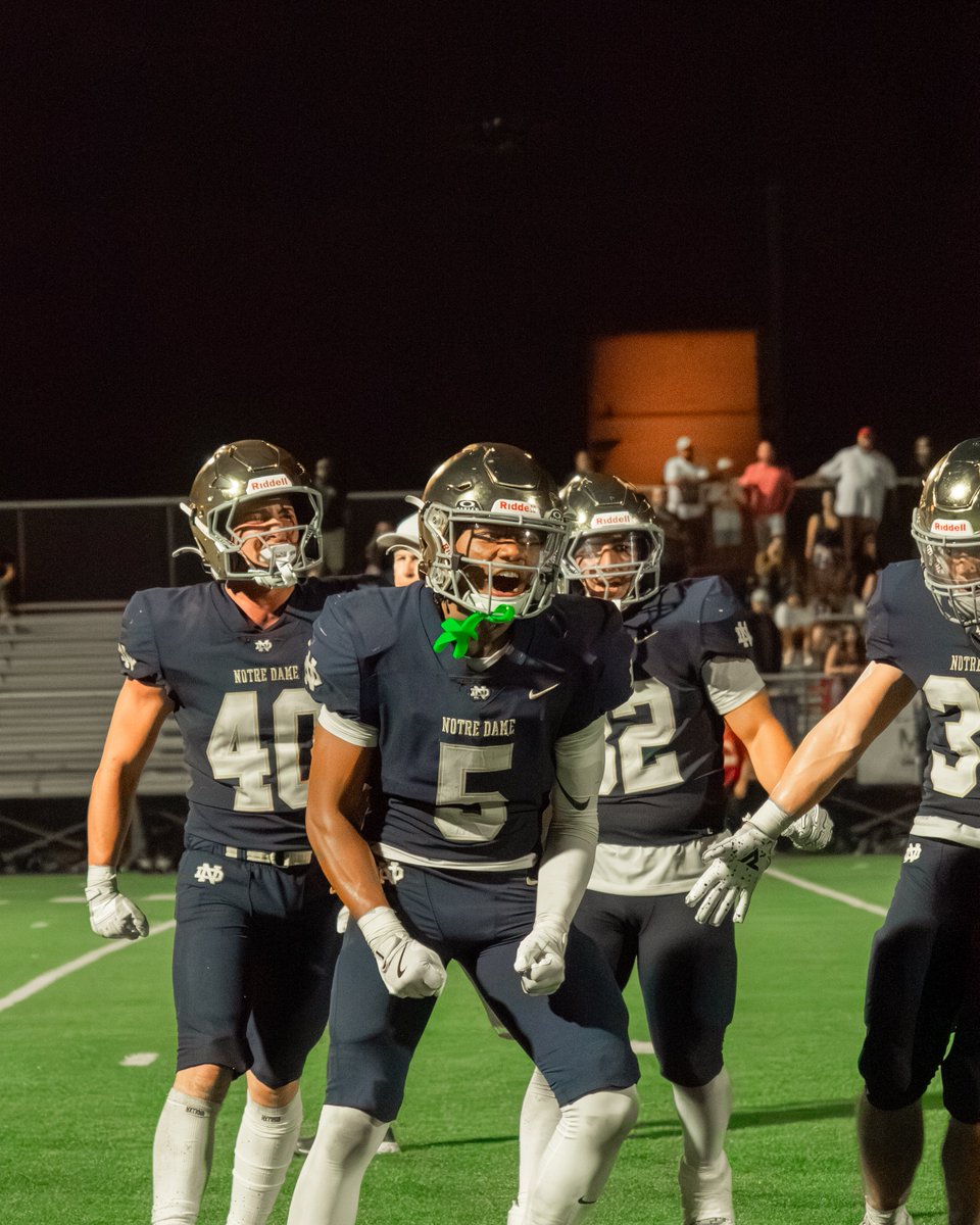 dnnypics's tweet photo. Some recent pics from a HS football game 🏈 https://t.co/LKnBgh5wYm