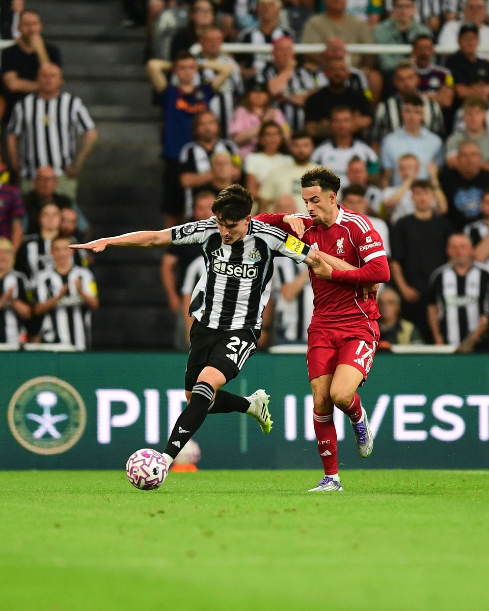 NUFC's tweet image. Tino Livramento. Baller. ⚡️