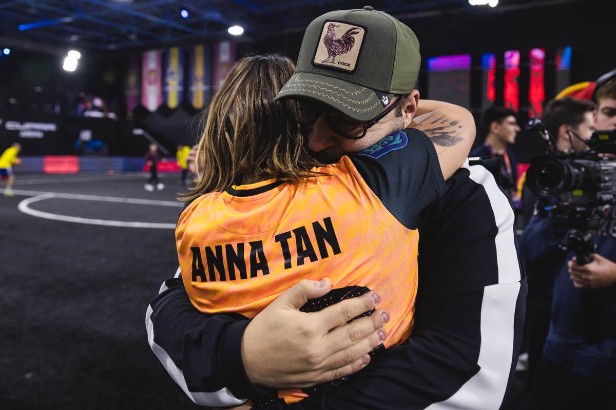 ¿Cómo no iba a volver a casa? El único sitio donde me quisieron en mi peor momento. Me devolvieron la sonrisa y quiero seguir sonriendo❤️💙 JANTAS!