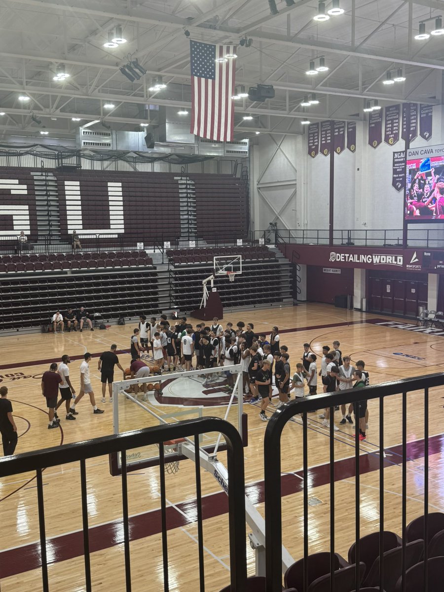 Had a great day at the Fairmont State Elite Camp yesterday! Very appreciative of the invitation <a href="/CoachDKummer/">Donald Kummer</a> and <a href="/Fairmont_Hoops/">Fairmont State Men’s Basketball</a>.

<a href="/CoachTimKoenig/">Tim Koenig</a> 
<a href="/PrepHoops_WV/">PrepHoopsWV</a> 
<a href="/OllyReedSports/">Olly Reed Sports LLC</a> 
<a href="/BlueChipsNation/">BlueChips Nation Hoops</a>
<a href="/scottwstrode/">Scott W. Strode</a> 
<a href="/coach_bland1010/">Mitchell Bland</a>