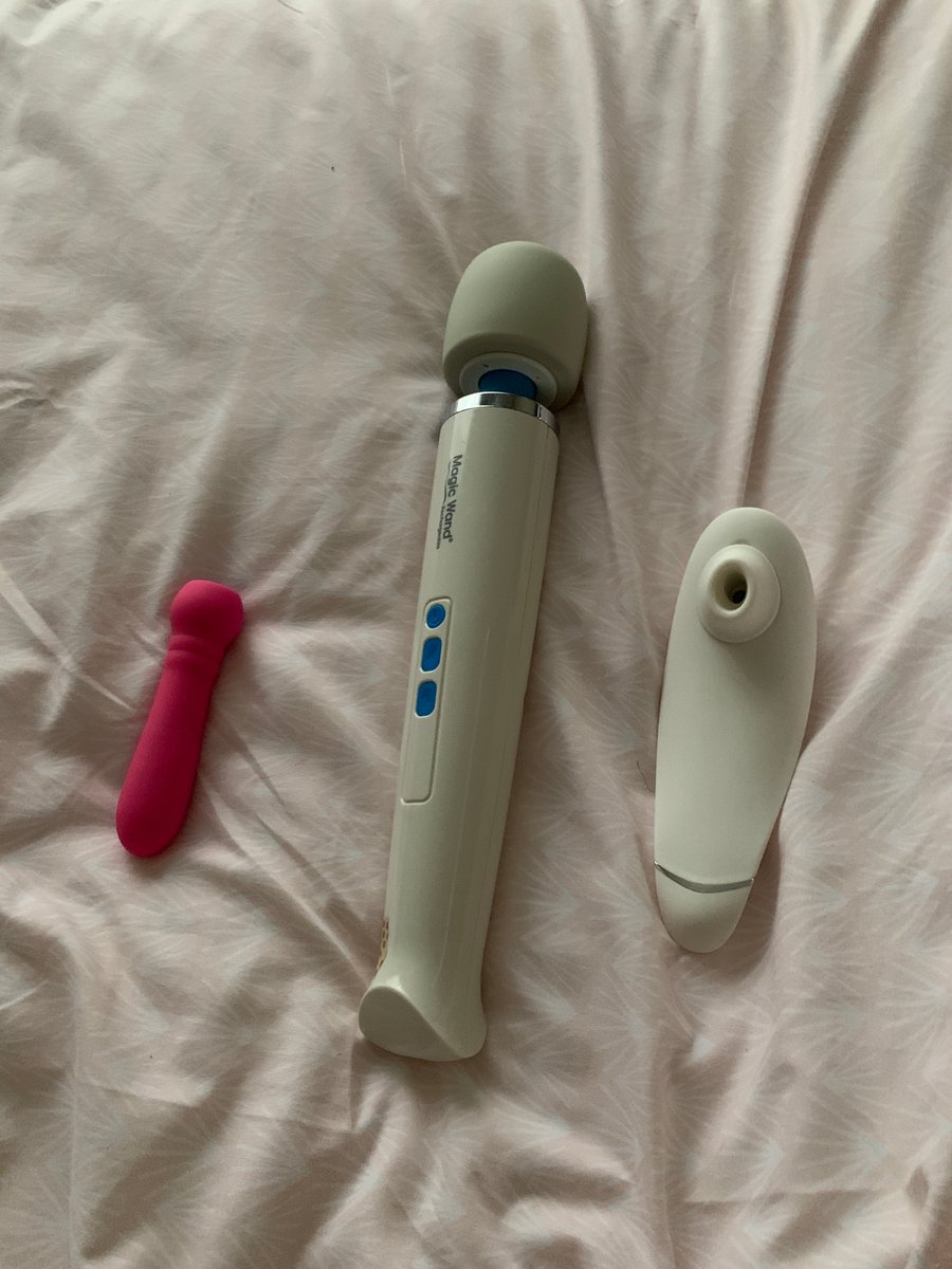 thekinkyminxxx's tweet photo. Which toy do you want to play on me first? 😈🎮💦
Pick your favorite & come watch me use it 👉https://t.co/QI3cExKsFX
#YourPlaything #ToyTime #NSFWTease #PickYourPleasure https://t.co/ECRxY1XZ3g