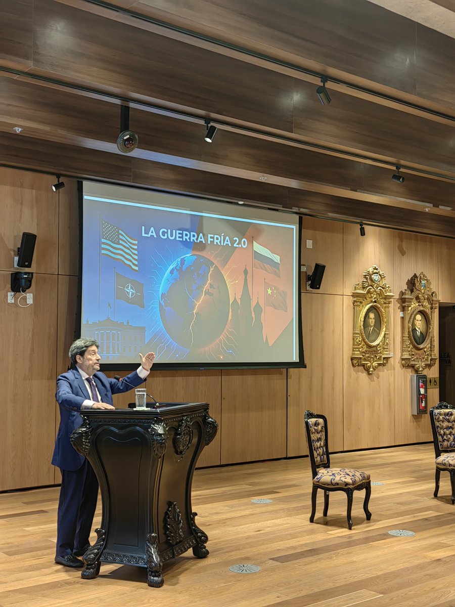 Anfe_cr's tweet image. El lunes 18 de septiembre tuvimos nuestro seminario "Influencia Autoritaria en las Democracias de América Latina", en conjunto con el ICP de Colombia y con la presencia del ex VP de Colombia Francisco Santos. 

Una excelente oportunidad para aprender junto a expertos.