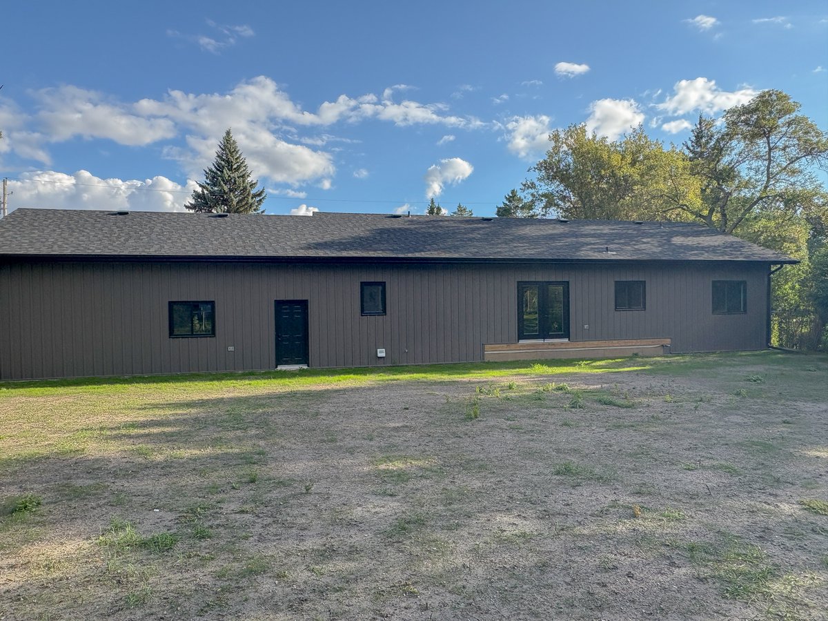 glentosh's tweet image. NEW LISTING ALERT - 135 Daphne Ave E, Souris - 1620 sq  ft, 3 bedroom, 2 bathroom, one level living with a 32 X 26 garage for all your vehicles and storage.   Brand new and will be ready for occupancy shortly.   #RLP4Sale #Sourismb #newconstruction #newhome #onelevelliving