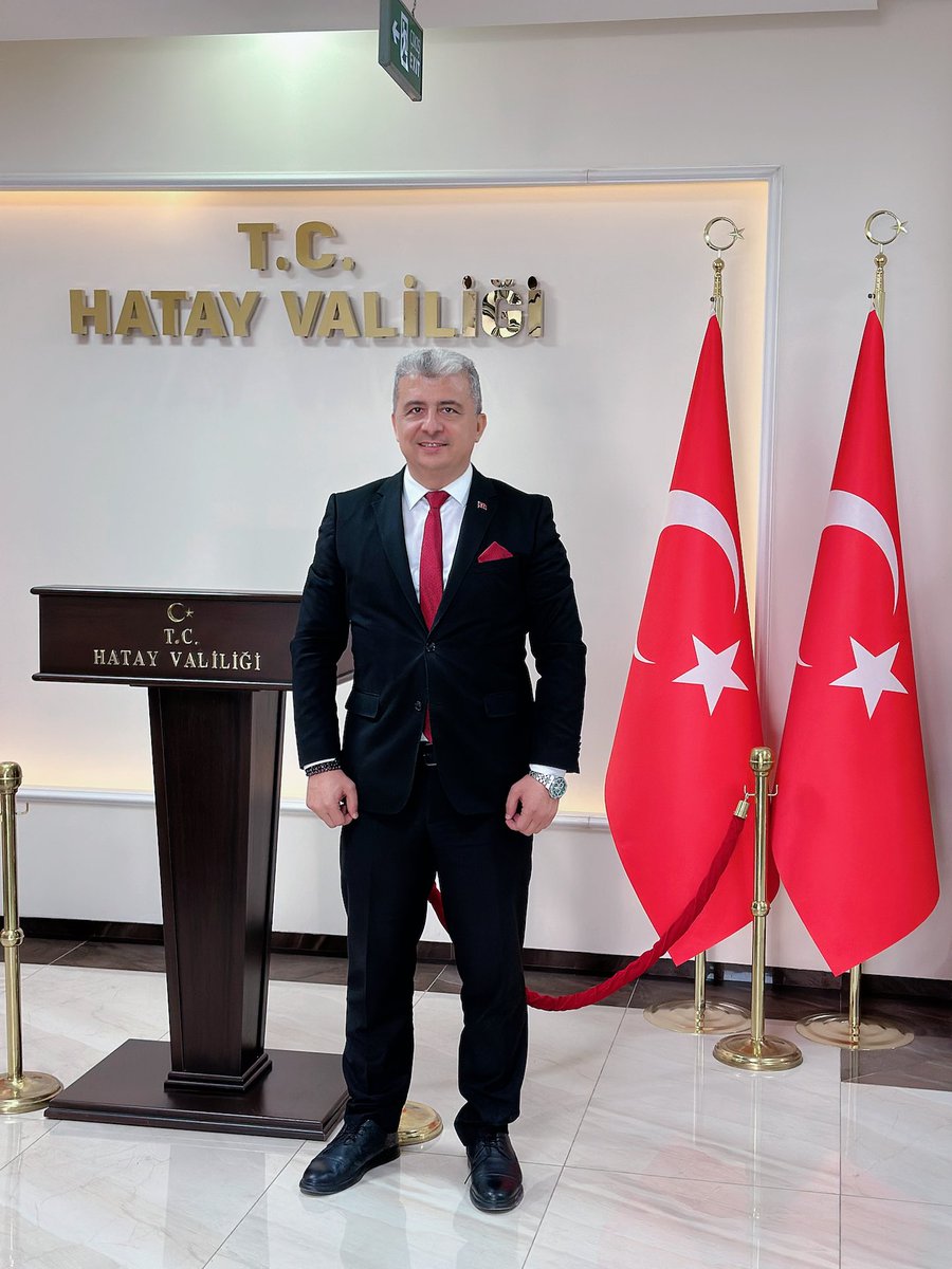 Kader Gayrete Aşıktır.🇹🇷🇹🇷🇹🇷
Bir duruşu olmalı insanın... Bir bakışı... Bir anlayışı... Bir aşkı... Bir davası olmalı... 🇹🇷