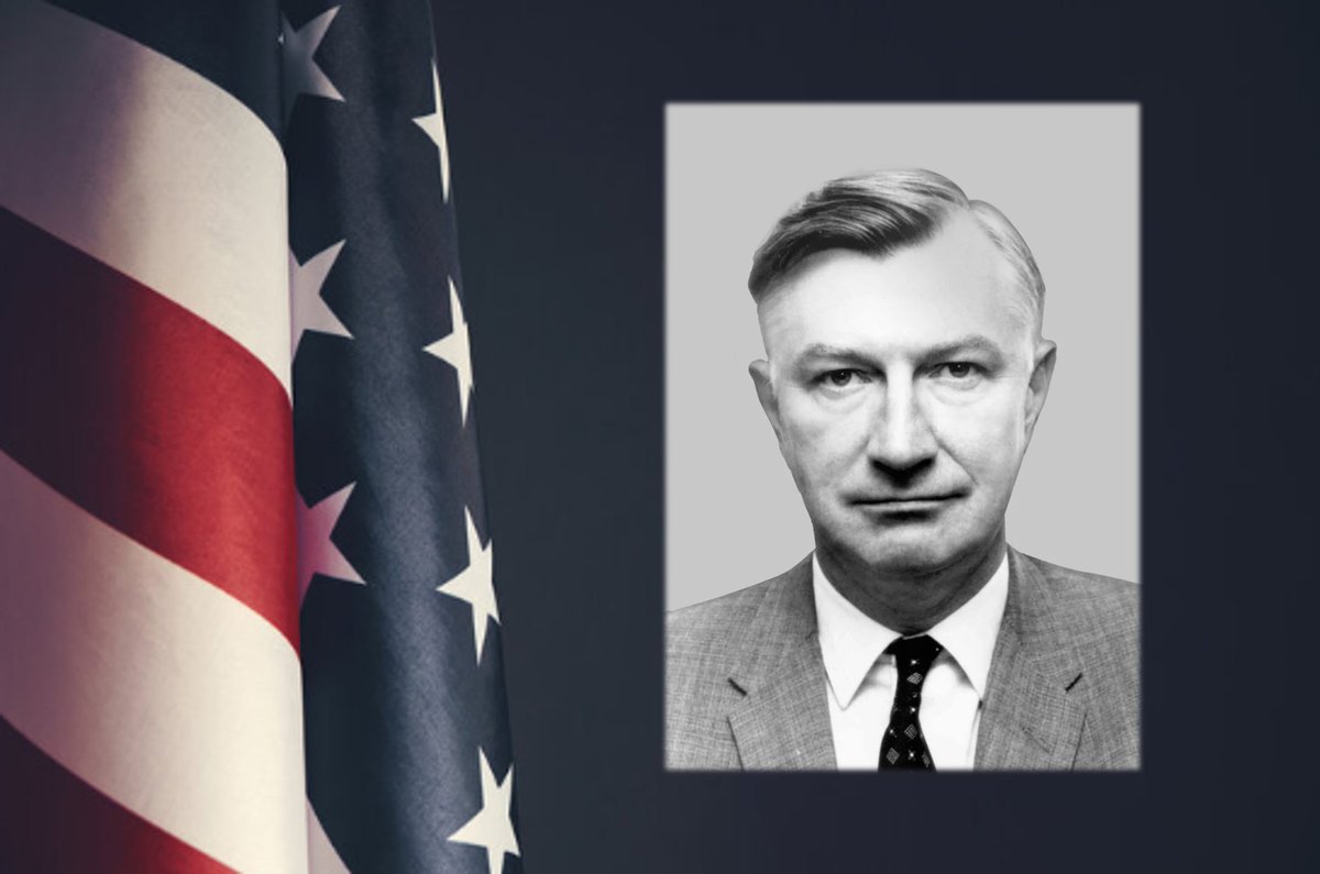 The #FBI honors Special Agent Trenwith S. Basford. #OTD in 1977, Basford and a fellow agent were killed when the plane Basford was piloting, crashed in Minnesota. Thank you, Agent Basford for your dedicated years of service to the American people. fbi.gov/history/wall-o…