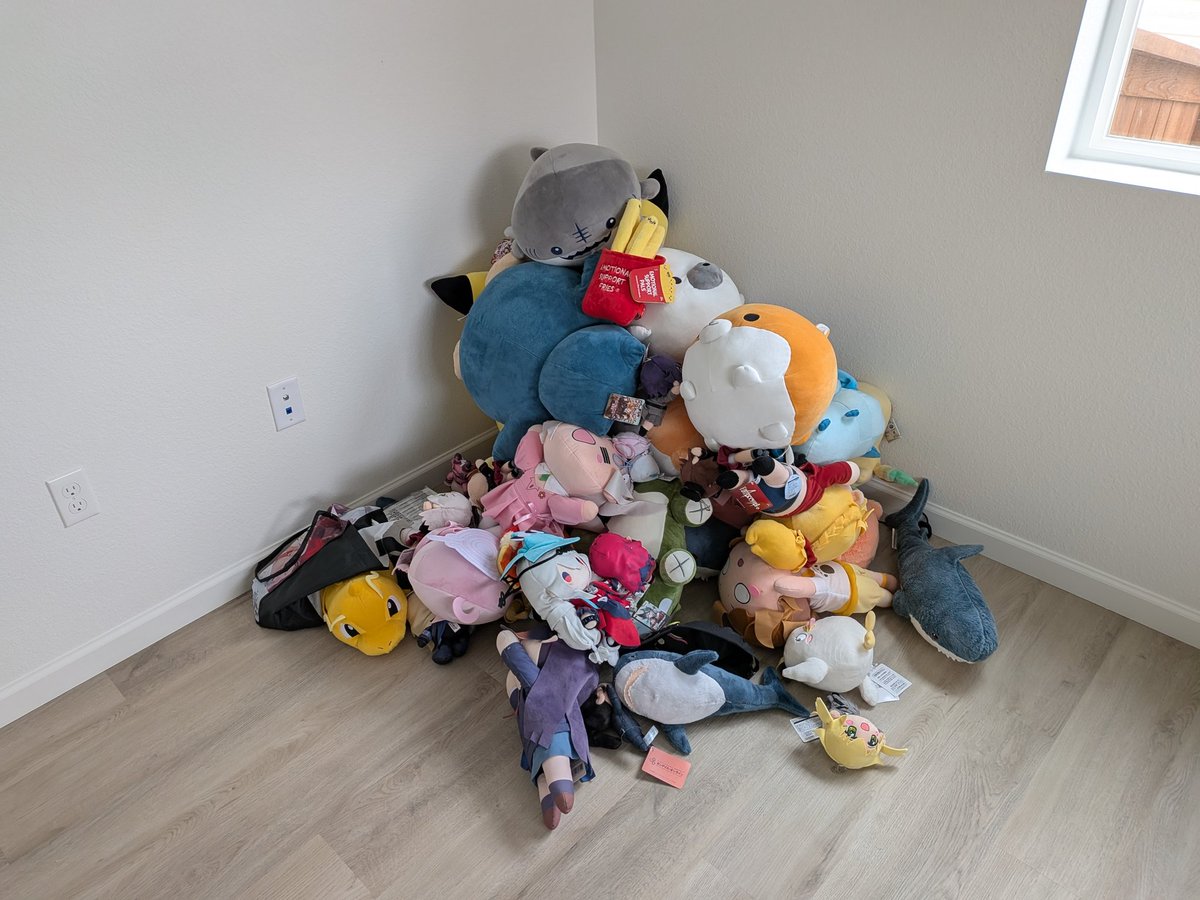 The moving plushie pile