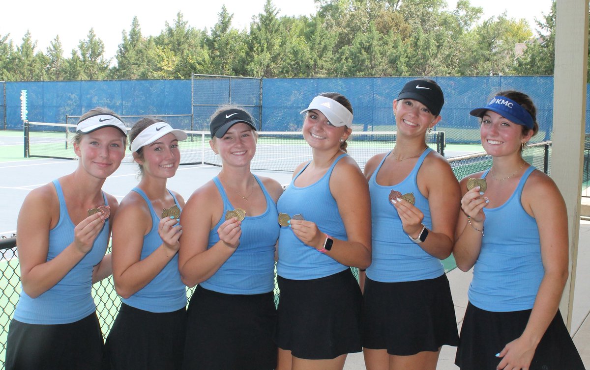 kapauncrusaders's tweet photo. The girls v tennis team started the season off with a first place finish at the Collegiate Classic on Saturday. Clara Hocker took 1st in singles, Julia Judkins 2nd in singles, Caroline/Chloe Hocker 1st in doubles, and Maggie Johnson/Adalyn Johnson 9th in doubles. Go Crusaders! https://t.co/ekuPyyFJ8X