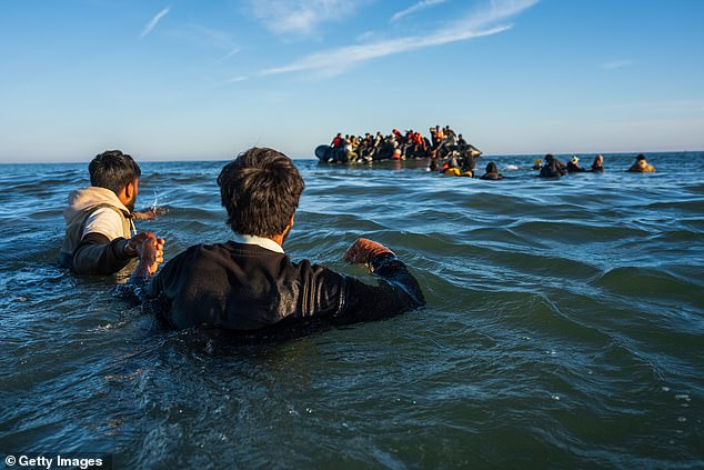 WONGthink's tweet photo. Don't mind me, I'm just a professional photographer who happened to be swimming in Calais with my £6,000 camera in my hand 🫠

Oh look, women and children! SEE!!! https://t.co/F8CCsIAt5S