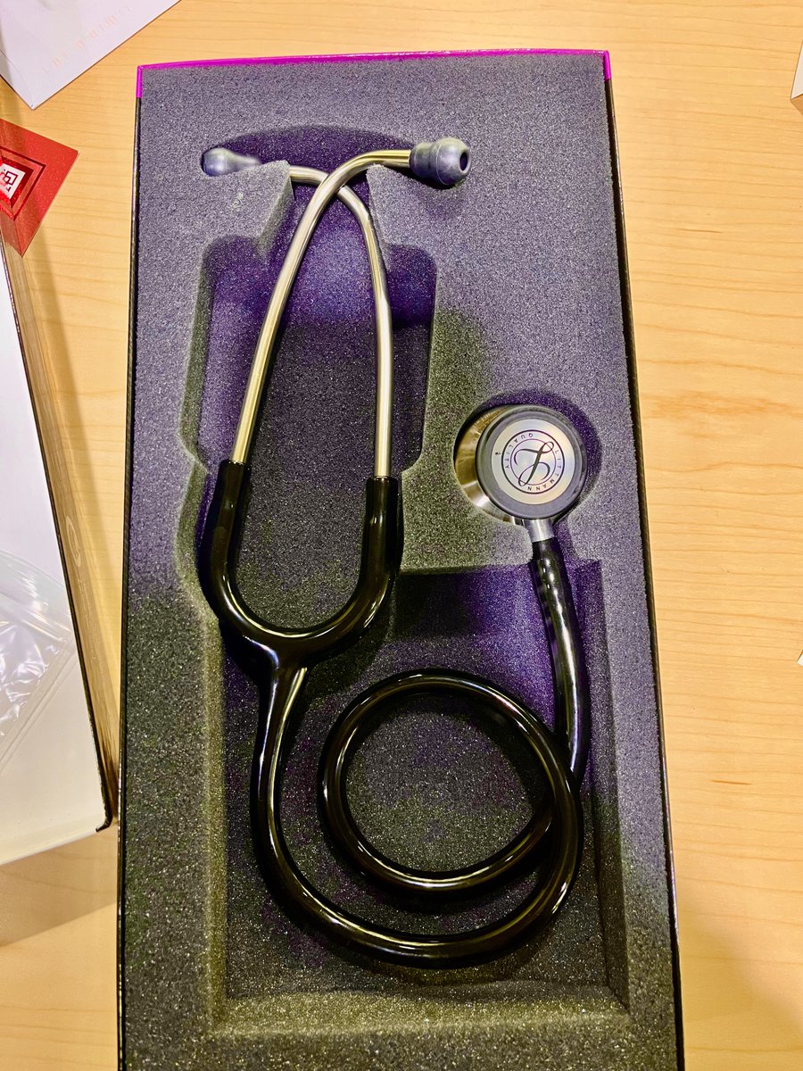 دهنم سرویس شد تا گرفتمش ولی شد 🥲🩷
هیچ چیزی نمیتونه حال خوبمو توصیف کنه 
فقط بگم خدا برام به بهترین نحو چید 🪽
بعدم همسر عزیزتر از جونم که همیشه حمایتم کرد❤️