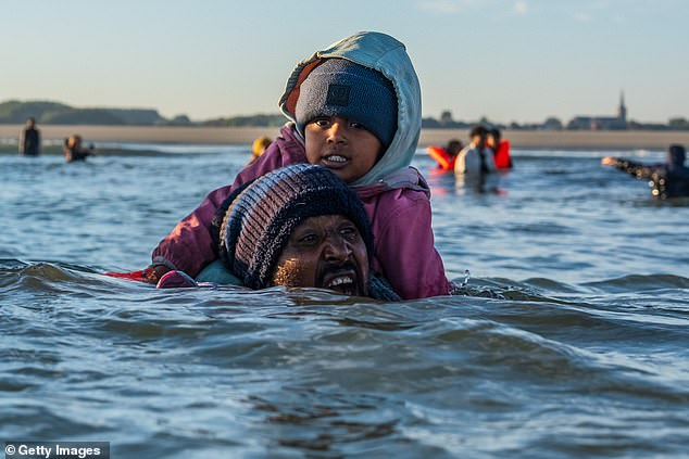 WONGthink's tweet photo. Don't mind me, I'm just a professional photographer who happened to be swimming in Calais with my £6,000 camera in my hand 🫠

Oh look, women and children! SEE!!! https://t.co/F8CCsIAt5S