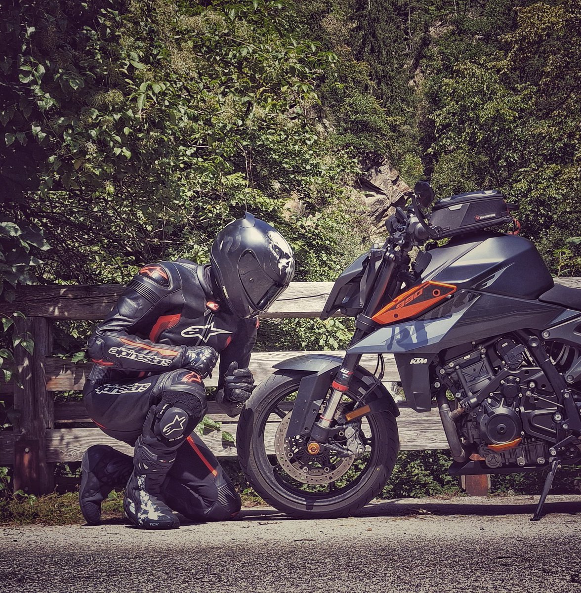 RubberNoob 🔜 ?? tweet media