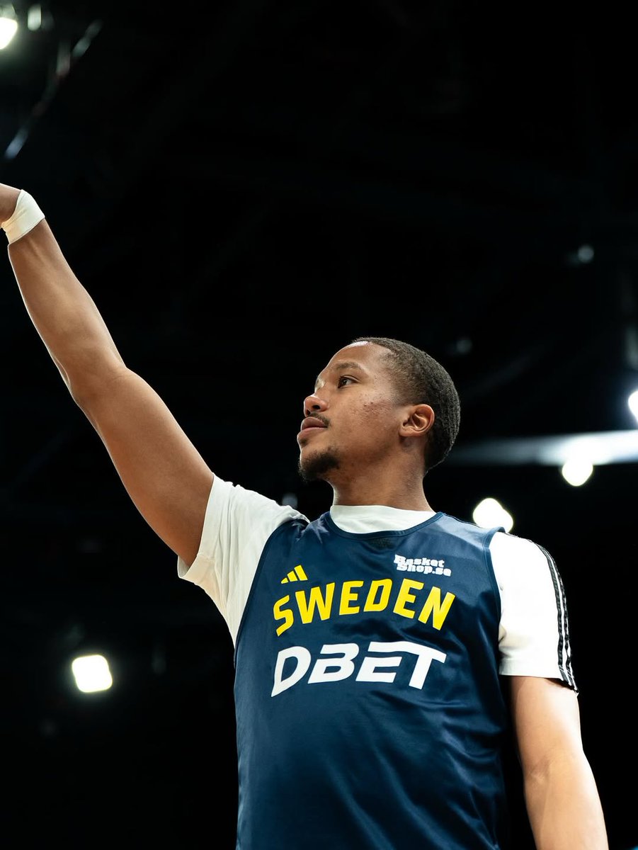 swebasketball's tweet photo. Getting chills already... imagine Nokia Arena filled with screaming fans.. 🤯🔥
📺 Watch @EuroBasket live on SVT & SVT Play.
#SweBasketball | #EuroBasket | #MakeYourMark https://t.co/140TeXmUho