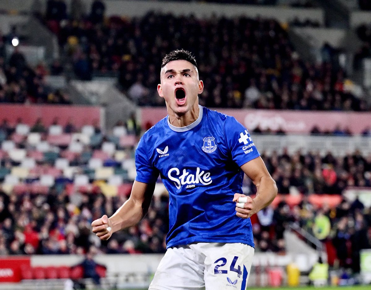 As a fan base we need to get behind these four lads, all young very talented footballers but will need our support!! 

Just remember these lads have WANTED to join our amazing club when others haven’t so let’s back them and they will repay us 👊🏻💙