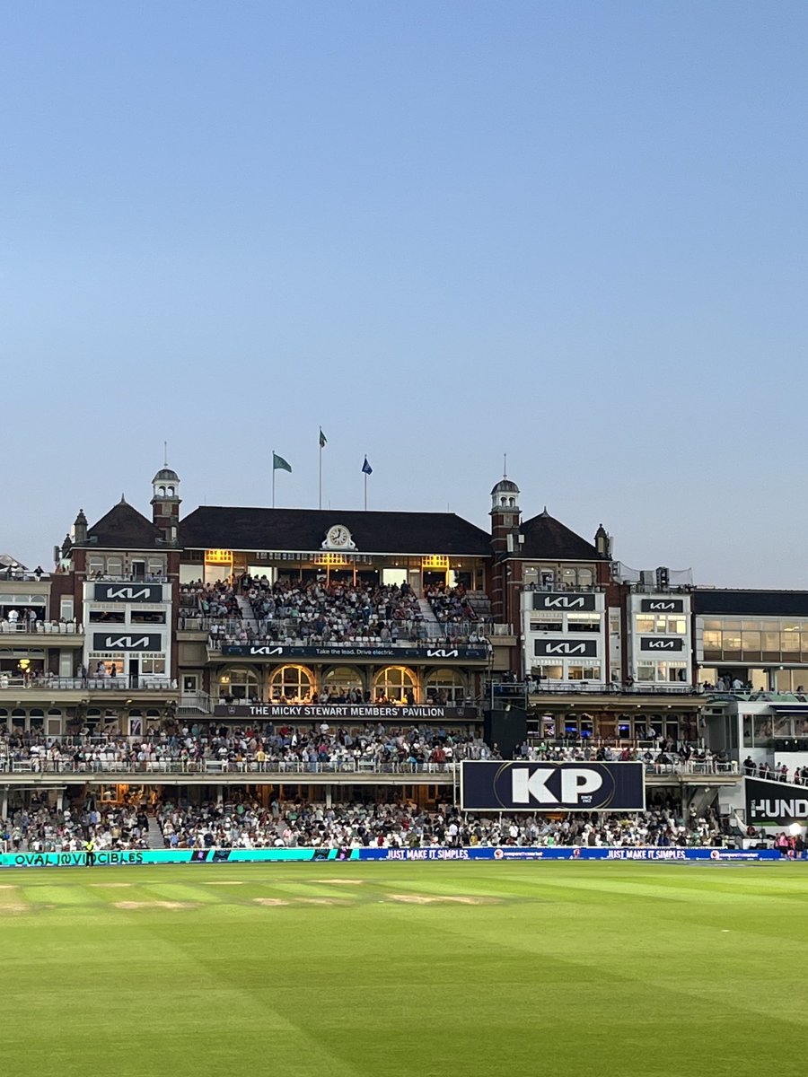 Bank holiday cricket #thehundred