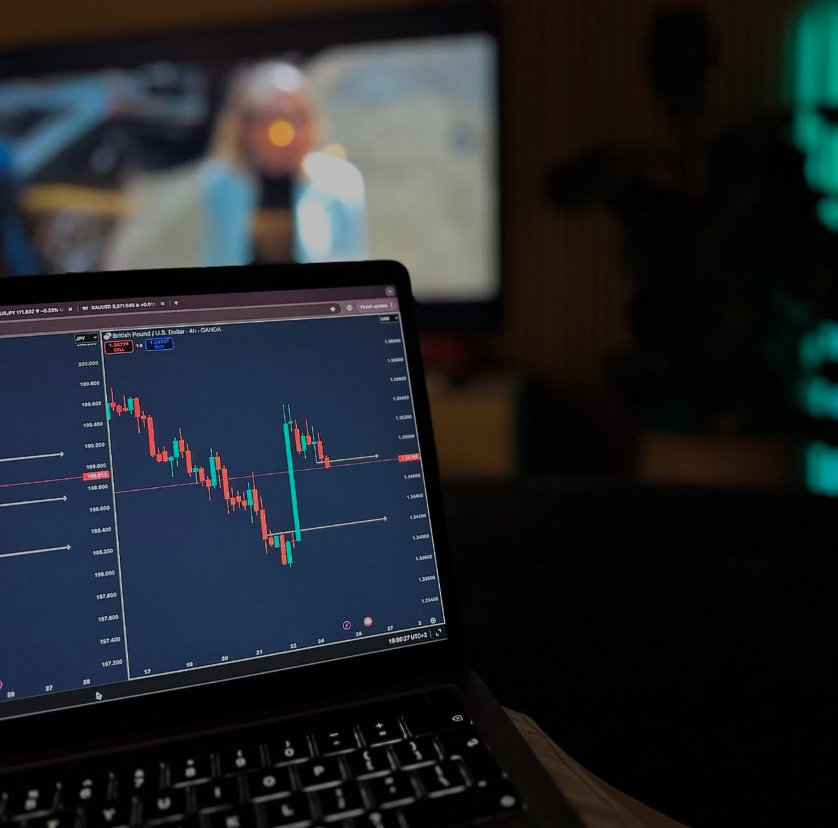 nicholaswave0's tweet image. Some says it’s a GOLDEN opportunity, others says it’s a trap waiting to drain accounts.