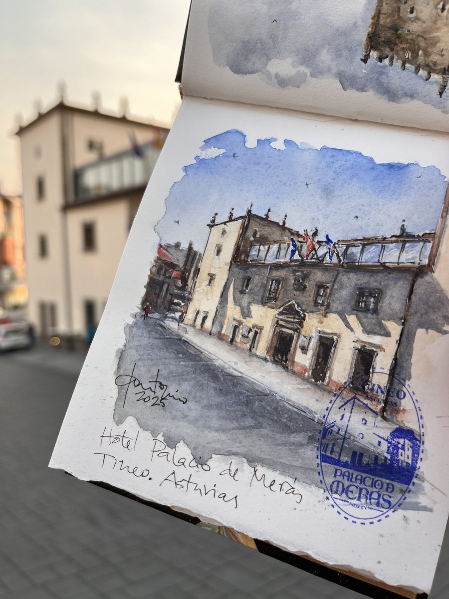Tercera etapa del Camino Primitivo: Salas-Tineo. Palacio de Merás, hotel, restaurante y albergue de peregrinos en #Tineo, Asturias.
—
Third stage of the Primitive Way: Salas-Tineo. Palacio de Merás, hotel, restaurant and pilgrims' hostel in Tineo, Asturias.
