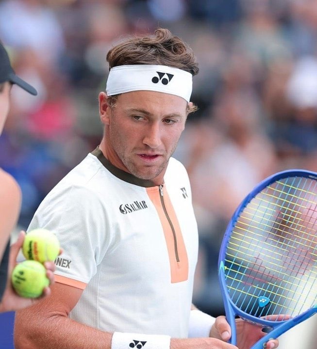 Casper Ruud says his least favorite thing about playing at the U.S. Open is the smell of marijuana

“For me, this is the worst thing about New York. The smell is everywhere, even here on the courts. We have to accept it, but it’s not my favorite smell.”

“It’s quite annoying to