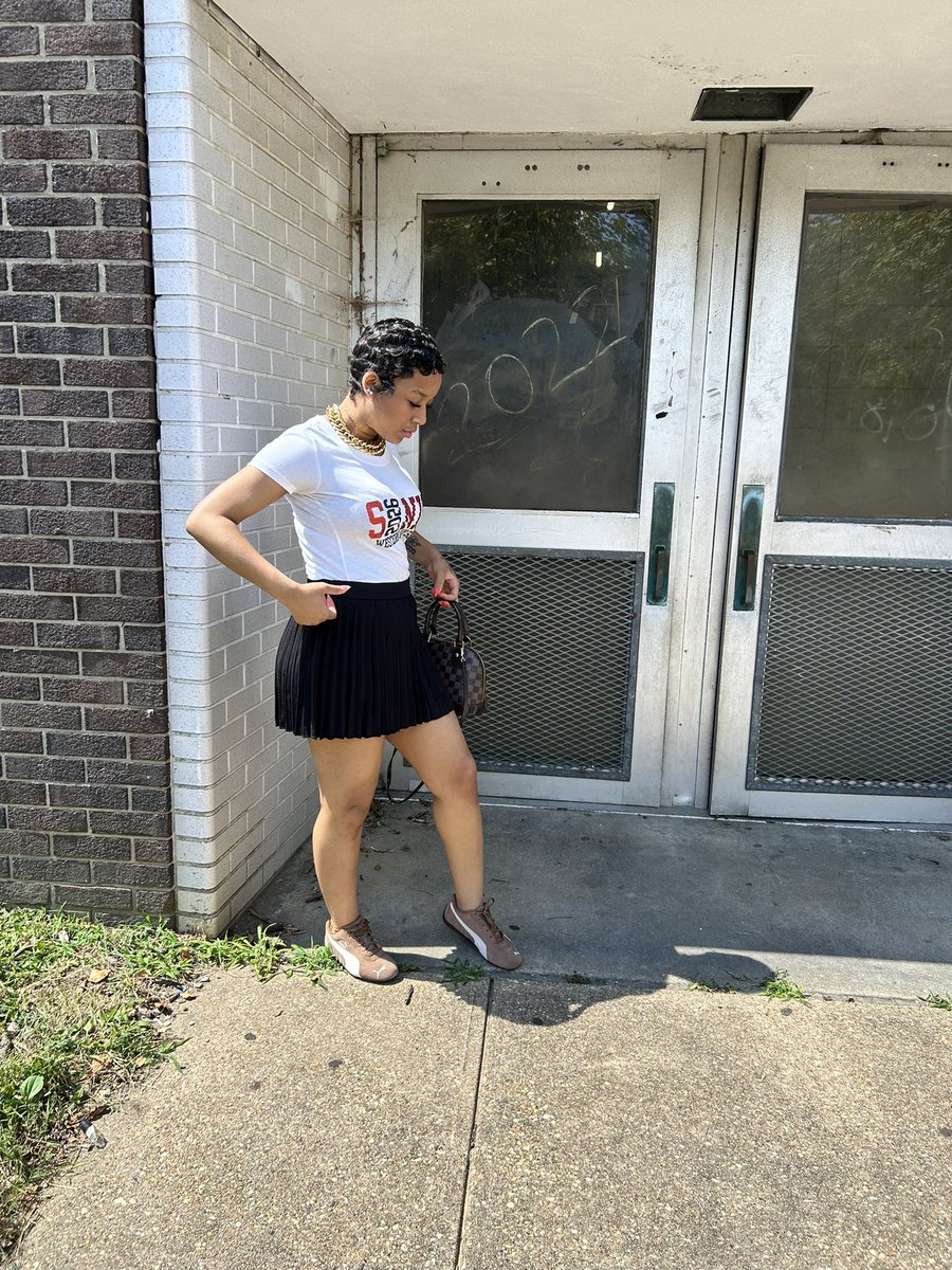 brookelynnej_'s tweet image. #Lastfirstday🕊️