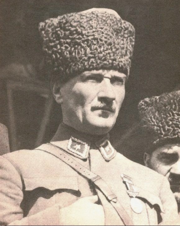 "26 Ağustos Cumartesi sabahı taarruza geçiyoruz..."

Başkomutan Gazi Mareşal Mustafa Kemal Paşa