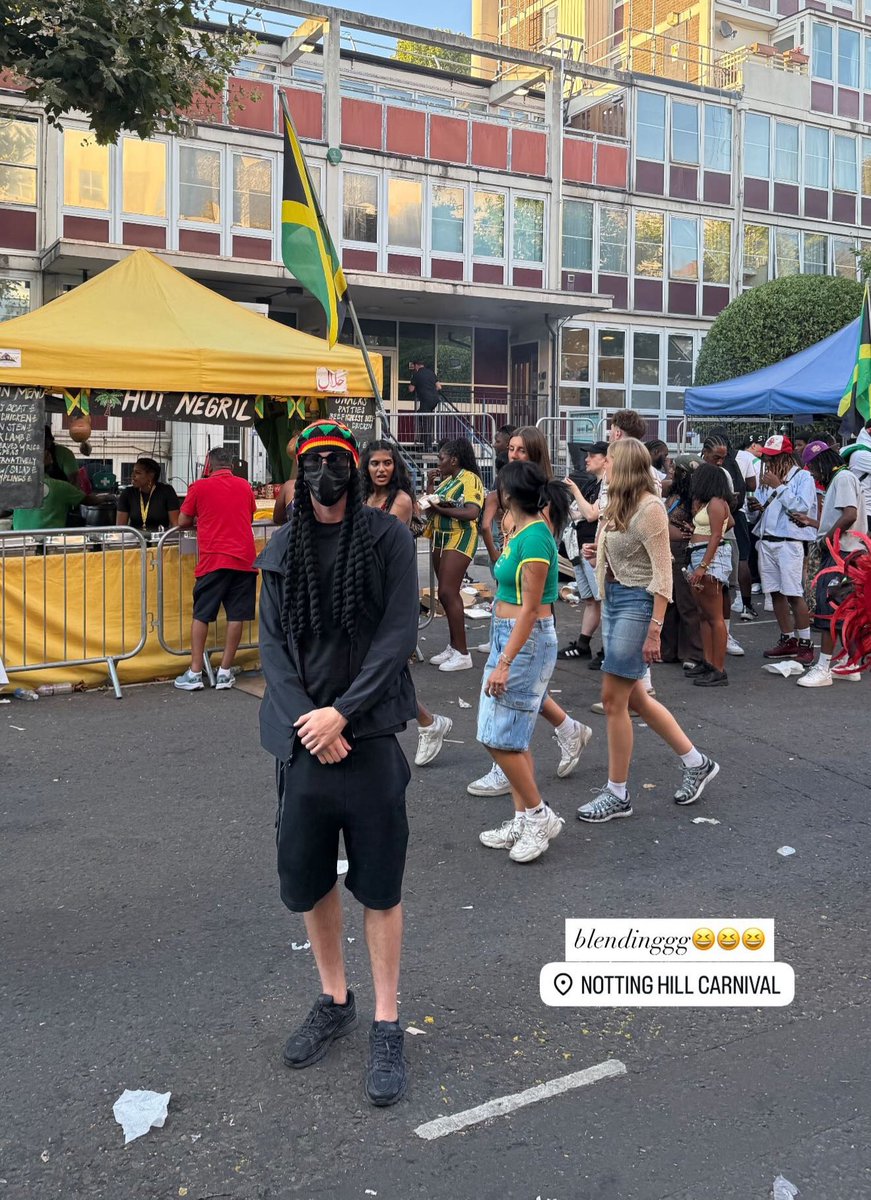 Footballtweet's tweet photo. Cole Palmer at Notting Hill Carnival. 🤣 https://t.co/O0UdnAo2AL