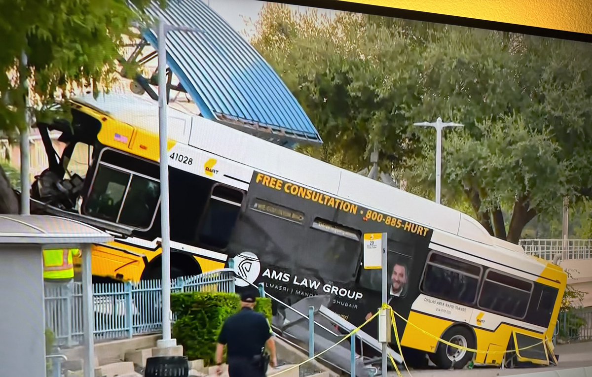 TheMachucaJr's tweet image. An unfortunate situation for @DARTAlerts @dartmedia. 
Lucky for @amslaw5 they had all that free media coverage on prime time thanks to that bus wrap.