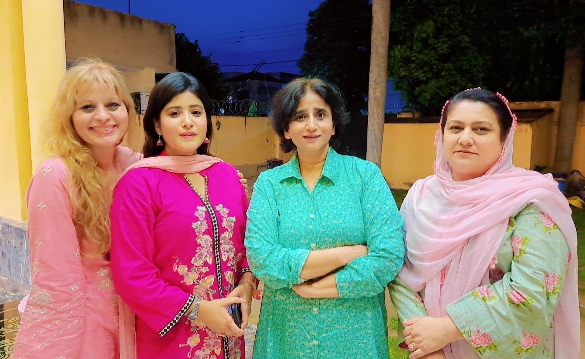 Zahida Ansari (@zahida_ansari) on Twitter photo پاکستان پیپلز پارٹی آسٹریلیا کے رہنما <a href="/GorayaAftab/">Aftab Ahmad Goraya</a> کو لاہور آمد پر خوش آمدید, سپیشل شکریہ کامریڈ <a href="/UsmanAwanPPP/">Usman Awan</a> کا کہ آپ نے جیالوں کی اتنی خوبصورت محفل رکھی, اور کھانا بہت مزے کا تھا جو آپ کے گھر سے بن کر آیا, سدا جیے بھٹو ازم 💖🇱🇾 پاکستان پیپلز پارٹی آسٹریلیا کے رہنما <a href="/GorayaAftab/">Aftab Ahmad Goraya</a> کو لاہور آمد پر خوش آمدید, سپیشل شکریہ کامریڈ <a href="/UsmanAwanPPP/">Usman Awan</a> کا کہ آپ نے جیالوں کی اتنی خوبصورت محفل رکھی, اور کھانا بہت مزے کا تھا جو آپ کے گھر سے بن کر آیا, سدا جیے بھٹو ازم 💖🇱🇾