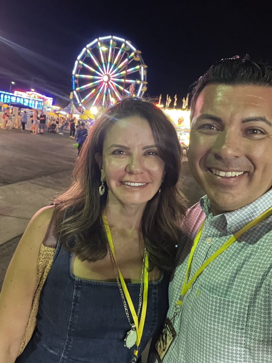 What a weekend! Kicked off with <a href="/MichaelBennet/">Michael Bennet</a> for Gov. event with family &amp; friends + <a href="/RepJoeNeguse/">Rep. Joe Neguse</a> , then hit the Legislative BBQ with <a href="/GovofCO/">Governor Jared Polis</a> &amp; <a href="/Hickenlooper/">John Hickenlooper</a>, and wrapped it all up at the CO State Fair with family. #SouthernCO 🇺🇸