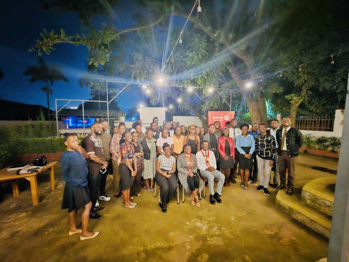 AntheaAmpaire's tweet image. On this week’s episode of Mpiso Mondaysss!💕✨

We were most pleased to host our one &amp;amp; only DRR @AbesageN anddd…

Just wowwwwww!🤩 I have no words suitable enough to describe today’s fellowship!🤭 

Again, miss not the next one!😎

#ItsTimeToJoinRotaract #MpisoMondays #Rotaract