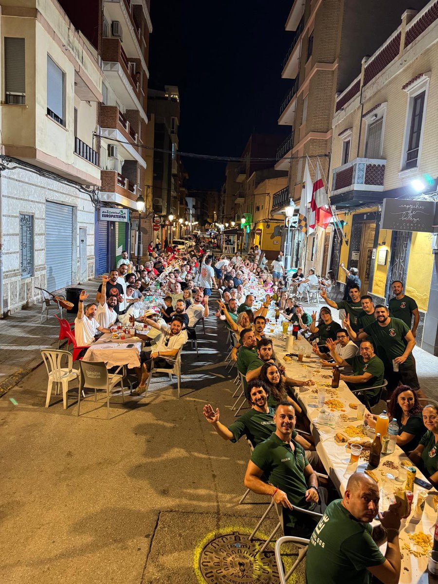 Artal de Luna tweet media