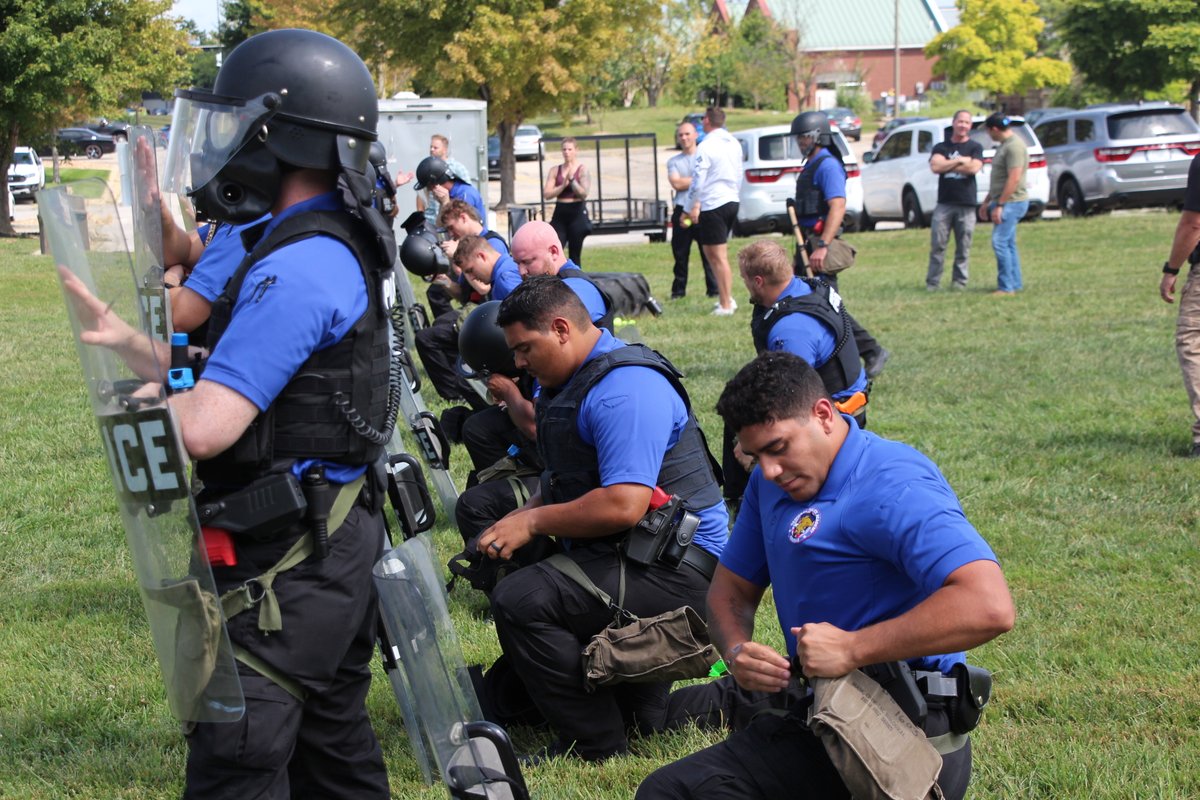Jcrpastaff's tweet photo. Today we had Public Order training.  Great day to be outside! The weather last year for this class was 90+. Here are a few photos! https://t.co/TxpPlfeCZA
