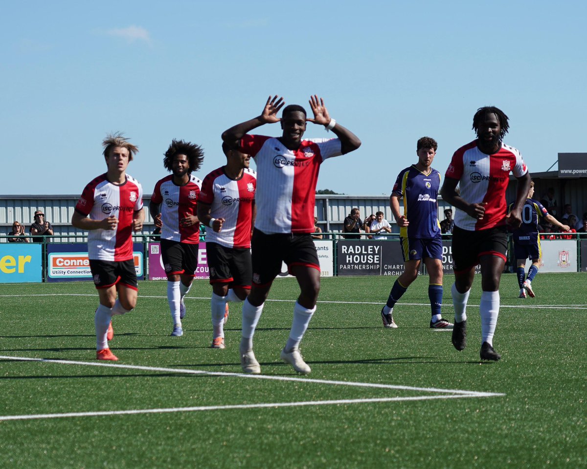 sholingfc's tweet image. 📸 | A hard fought point to round off a busy bank holiday weekend! 

#UpTheBoatmen 🚢 
#PrideOfEastSouthampton 🔴⚪️