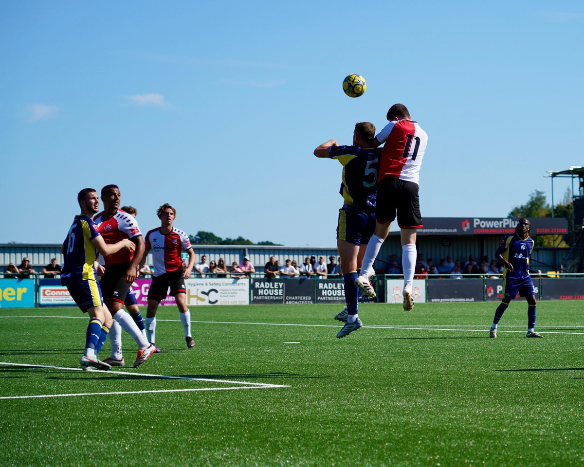 sholingfc's tweet image. 📸 | A hard fought point to round off a busy bank holiday weekend! 

#UpTheBoatmen 🚢 
#PrideOfEastSouthampton 🔴⚪️