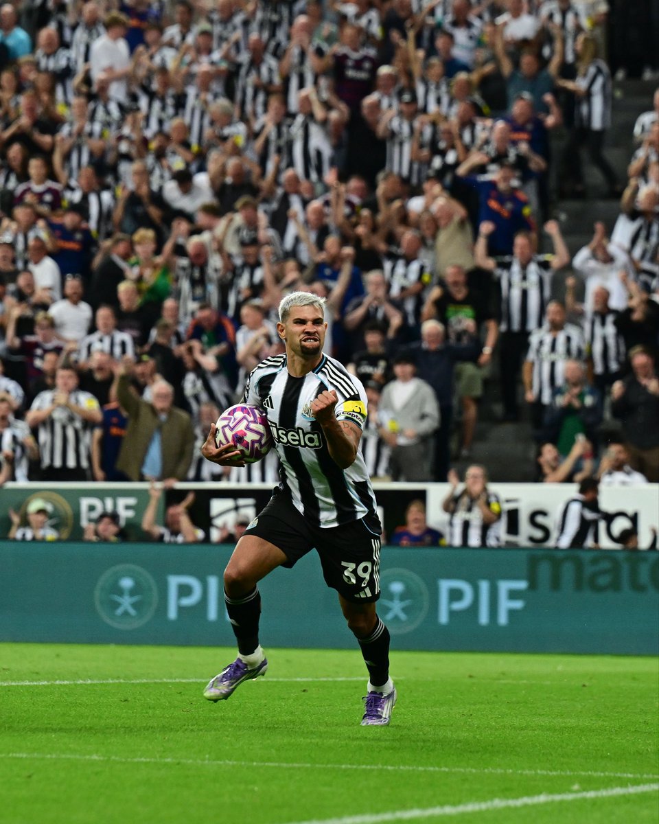 FtblJoe's tweet image. Raise his salary to whatever the club was going to give Alexander Isak. And add another £20k on top of it.