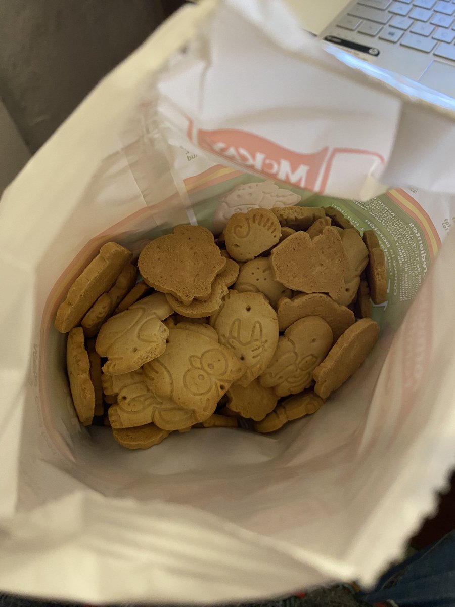Miguel (@migeli5imo) on Twitter photo Galletas museo están súper buenas no recuerdo si las comí cuando era chico como otros me cuentan pero estás ricas
<a href="/TurkiAntof/">Turkita💚💜🌻🌅🌌🐾🎼🎶</a> ya las probaste ? Galletas museo están súper buenas no recuerdo si las comí cuando era chico como otros me cuentan pero estás ricas
<a href="/TurkiAntof/">Turkita💚💜🌻🌅🌌🐾🎼🎶</a> ya las probaste ?