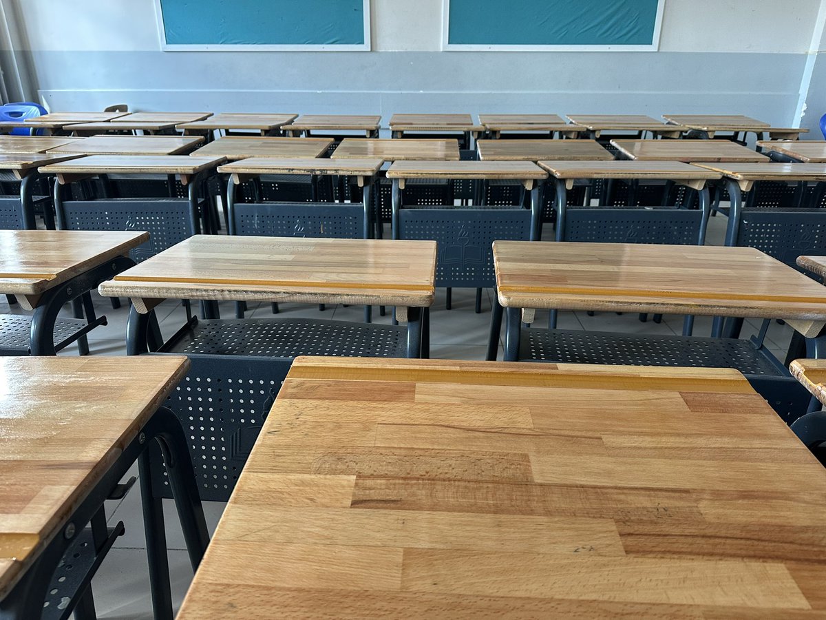 Okulumuzun 2025 2026 eğitim öğretim yılına hazırlanması kapsamında tüm sıralarımızı zımparalayıp vernikledik.
<a href="/ist_mem_din/">İstanbul MEM Din Öğretimi</a> <a href="/Avcilarilcemem/">Avcılar İlçe Millî Eğitim Müdürlüğü</a>