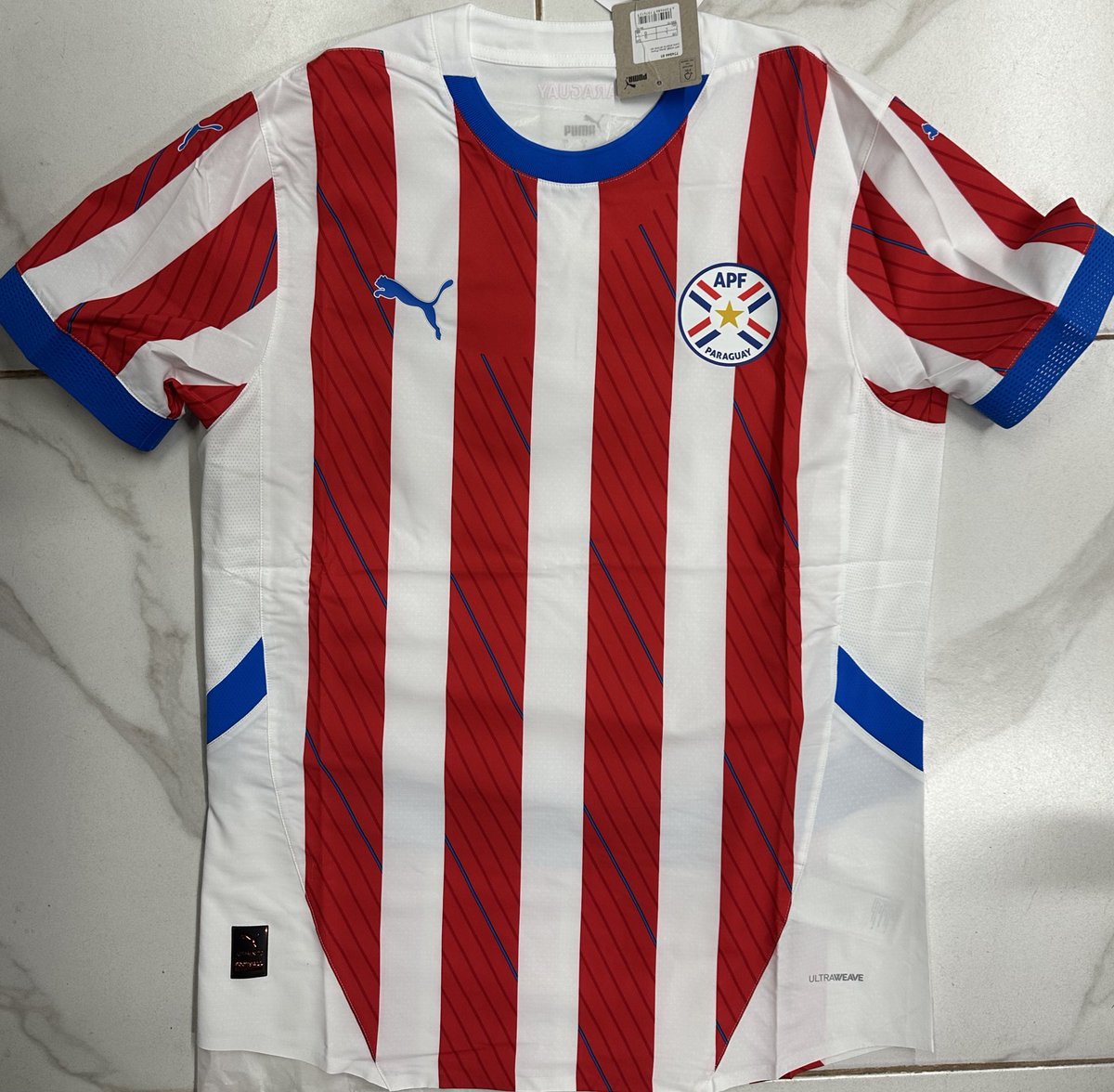 Mancho_92's tweet photo. En VENTA camisetas py VERSIÓN JUGADOR albirroja oficial en talle G alternativa anterior en talle P por 480mil cada camiseta consultas al https://t.co/XjPKfjlmkU https://t.co/k6U6uTdrIo