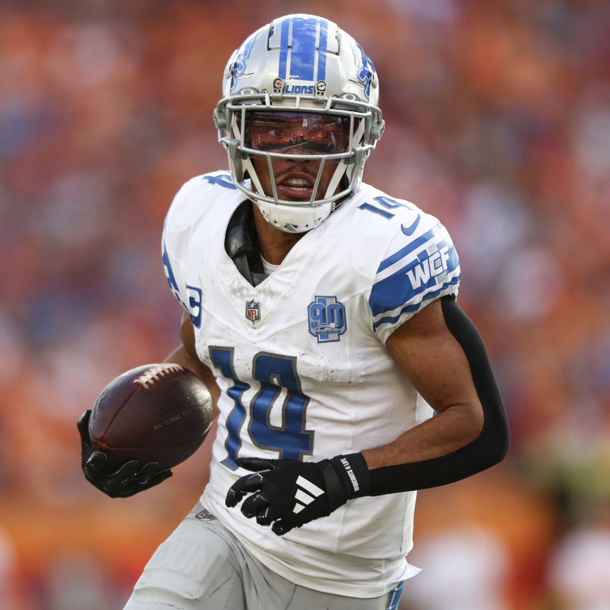 WHO IS THE BETTER #NFL WIDE RECEIVER…?

❤️ for Amon-Ra St. Brown
🔁 retweet for Terry McLaurin

🧐