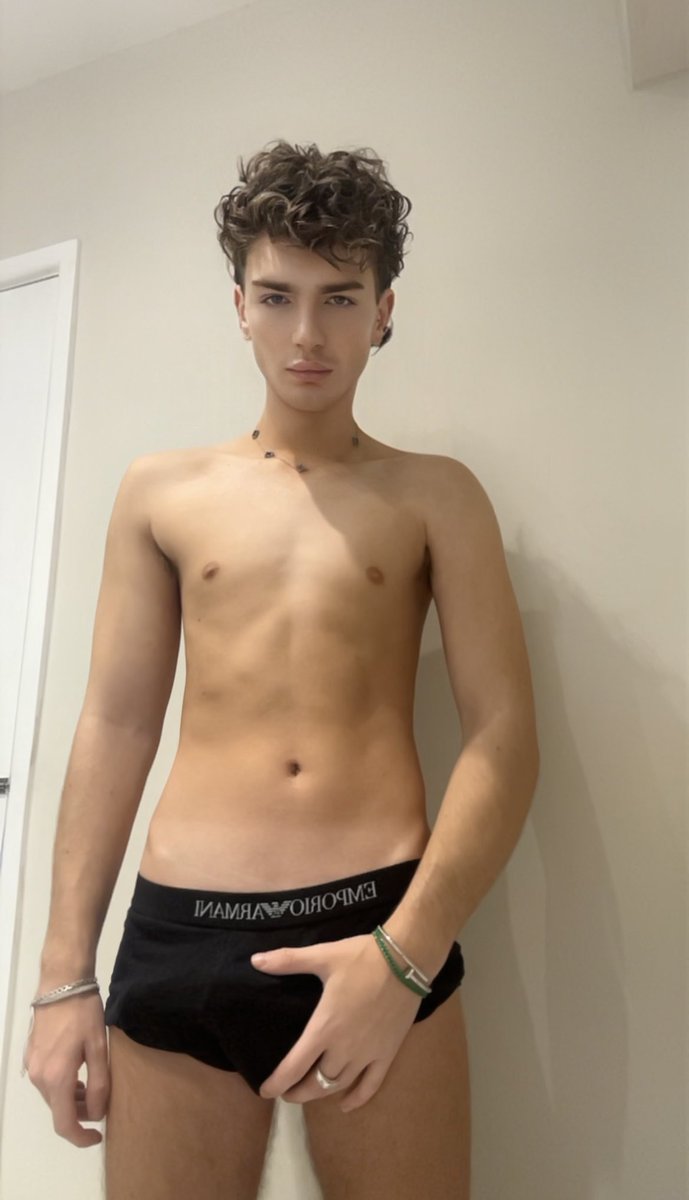 alexander tweet media