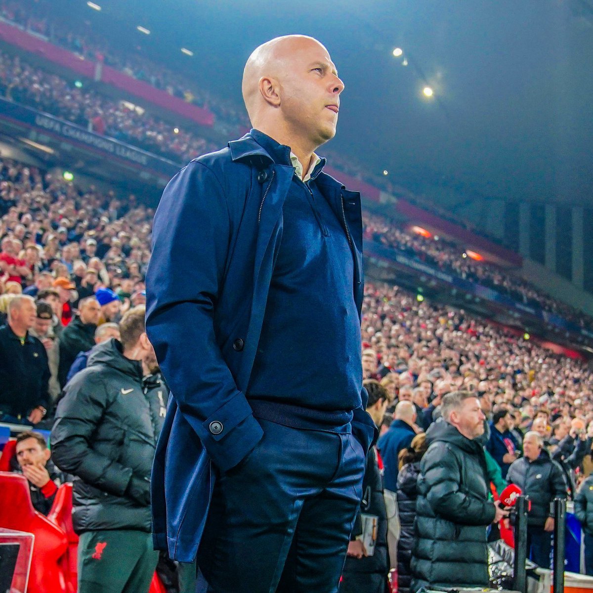 على الرغم من انتصار الفريق بالجولتين

متأكد ان مشجعين ليفربول غير راضين على شكل الفريق واسلوب ارني سلوت