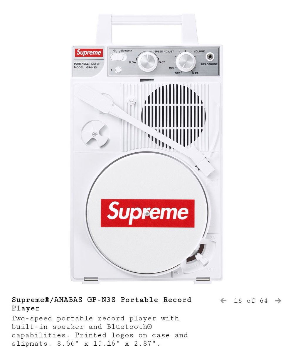 NYHCSWORNENEMY's tweet photo. レコードプレーヤーはANABASってメーカーが製造元みたいだけどBT切り替え式になってるのは、このSUPREMEのモデルだけだね。BTで音を飛ばせるのは結構大きい差だな。金額はベースモデルから察するに3万円台か⁉️🤔 #ANABAS #シュプリーム #supreme https://t.co/56GHlp1fIX