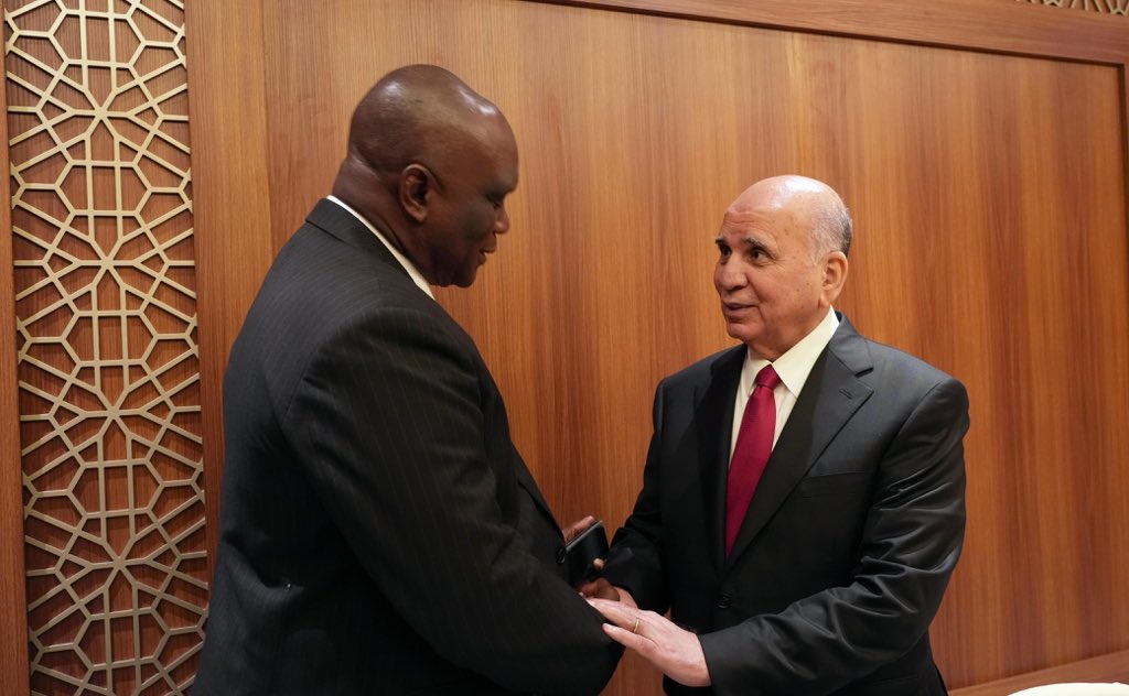 نائب رئيس الوزراء ووزير الخارجية يبحث مع نظيره الغامبي سبل تعزيز التعاون الثنائي – وزارة الخارجية العراقية mofa.gov.iq/2025/59127/