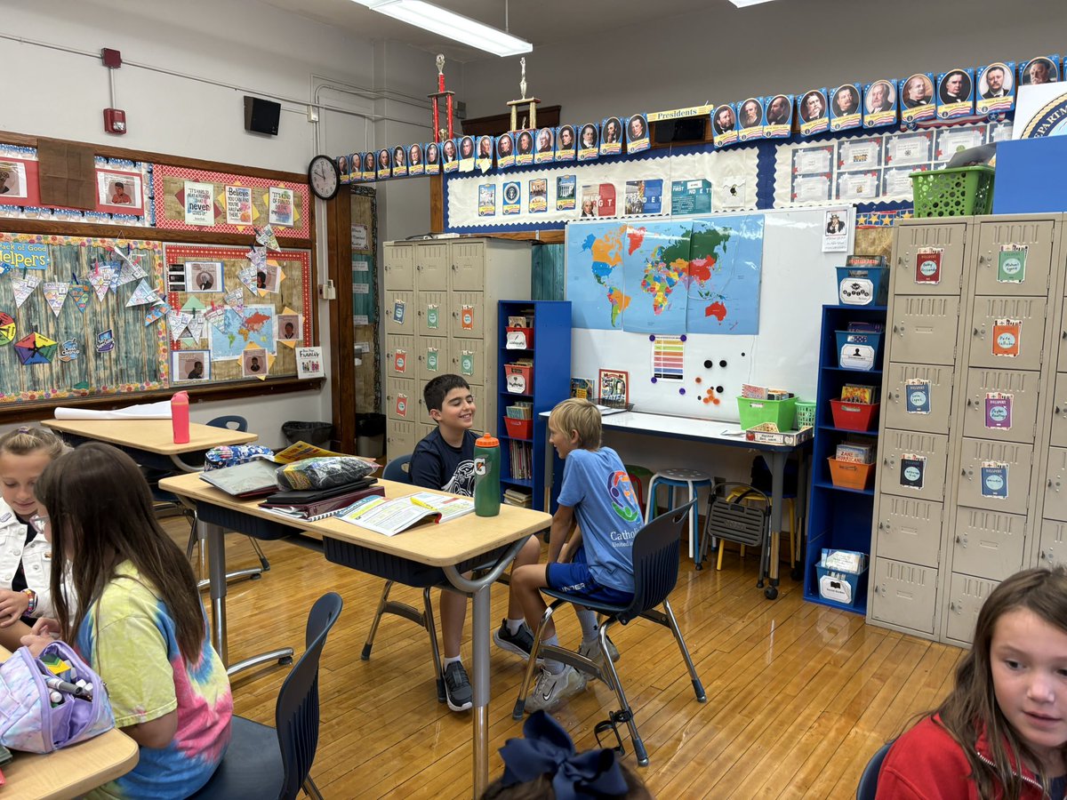 amy_akosi's tweet image. @KimCamp4Kids Peer-to-peer knee-to-knee 🤔 conversations about life timelines! Takeaways from insightful PD’s and 🪨 📄 ✂️!