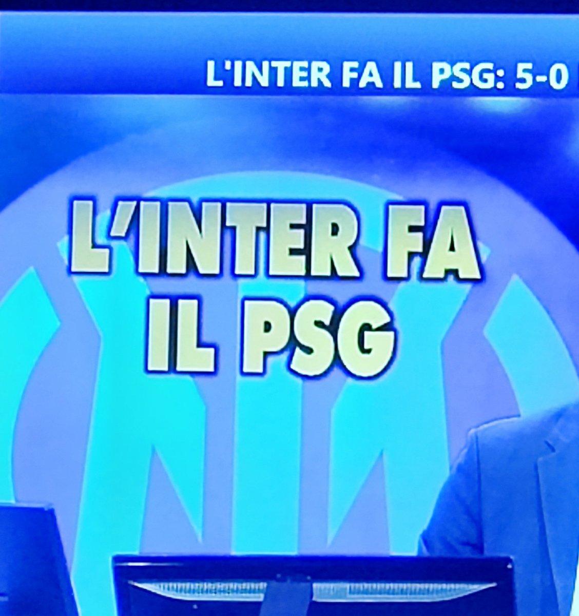 Silvio74_16's tweet image. Nel frattempo in Italia... #psginter
