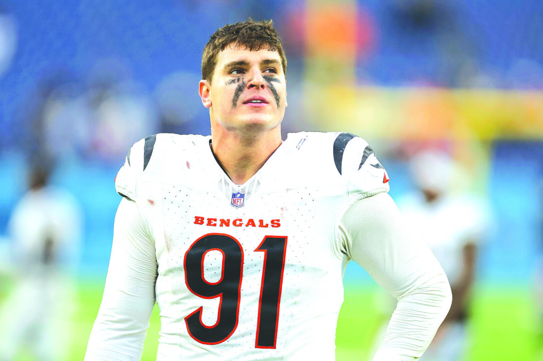 Dov Kleiman (@nfl_dovkleiman) on Twitter photo ๐จ๐๐ฅ๐๐๐๐๐ก๐: The Bengals have signed superstar DE Trey Hendrickson on a $14M raise for this year, boosting his 2025 salary to $30 million, per <a href="/AdamSchefter/">Adam Schefter</a>
The NFLโs sack leader is returning to Cincinnati. ๐จ๐๐ฅ๐๐๐๐๐ก๐: The Bengals have signed superstar DE Trey Hendrickson on a $14M raise for this year, boosting his 2025 salary to $30 million, per <a href="/AdamSchefter/">Adam Schefter</a>
The NFLโs sack leader is returning to Cincinnati.
