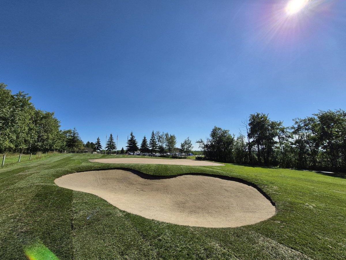 9 green surround and approach are done. CTC currently working on 9 tee. Nice finally seeing the contours come to life. Looks amazing. #LLBGC