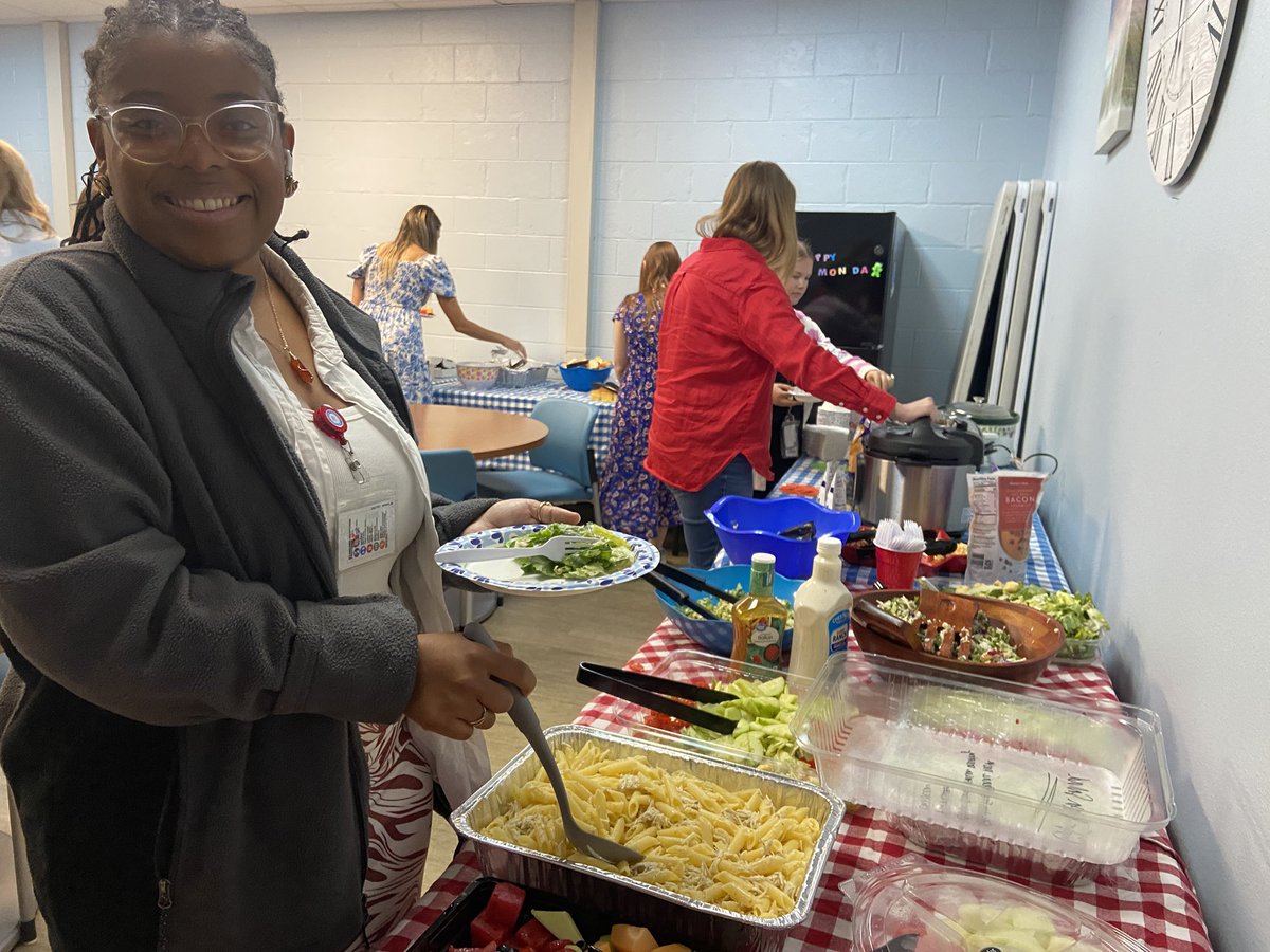 From spotting phonics patterns in text to leaping over rivers and hunting the alphabet on Seesaw—PLUS a PTA powered lunch— today was an out of this world day at Yale!#risddreambig #yalesoaring