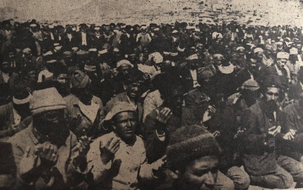 Büyük Taarruz öncesi dua...
103 yıl önce bugün 26 Ağustos 1922 Cumartesi günü Büyük taarruz başladı.
Parola: Ya İstiklal Ya Ölüm