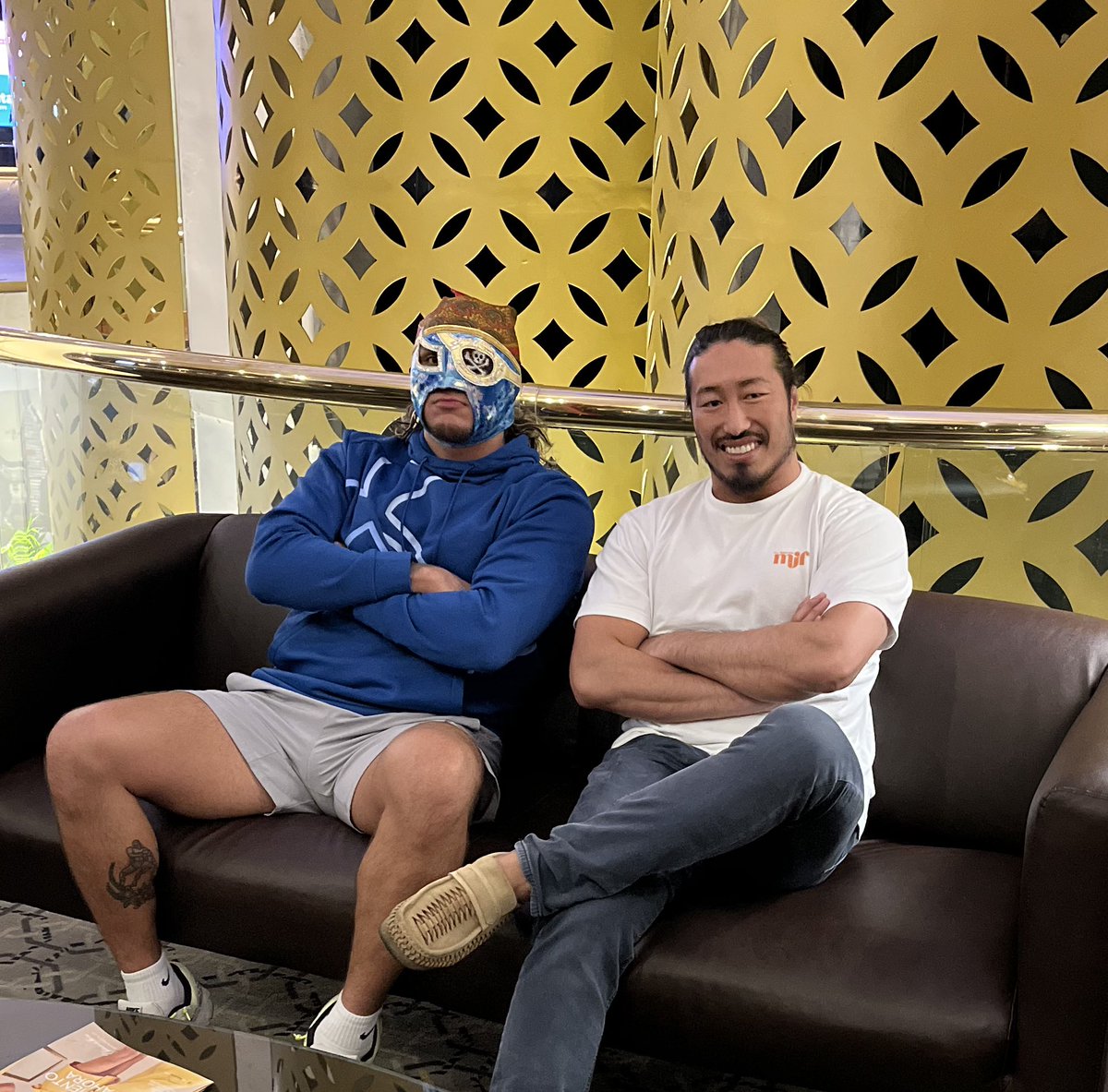 Zandokanjr (@zandokanjrcmll) on Twitter photo ESTOY MUY FELIZ DE REUNIRME CON MI GRAN AMIGO <a href="/njpw_yotatsuji/">辻陽太 Yota Tsuji</a> AHORA EN MÉXICO!🇲🇽 🇯🇵. VAMOS AMIGO 4EVER🤟🏻🏴☠️ ESTOY MUY FELIZ DE REUNIRME CON MI GRAN AMIGO <a href="/njpw_yotatsuji/">辻陽太 Yota Tsuji</a> AHORA EN MÉXICO!🇲🇽 🇯🇵. VAMOS AMIGO 4EVER🤟🏻🏴☠️