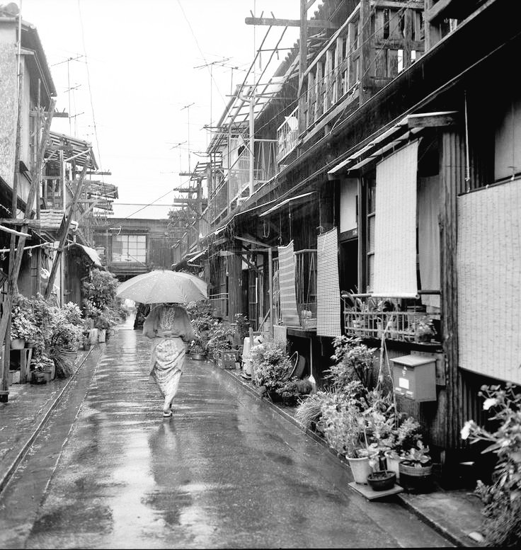 下町の路地裏の雰囲気が〜
良いですね…(^o^;)