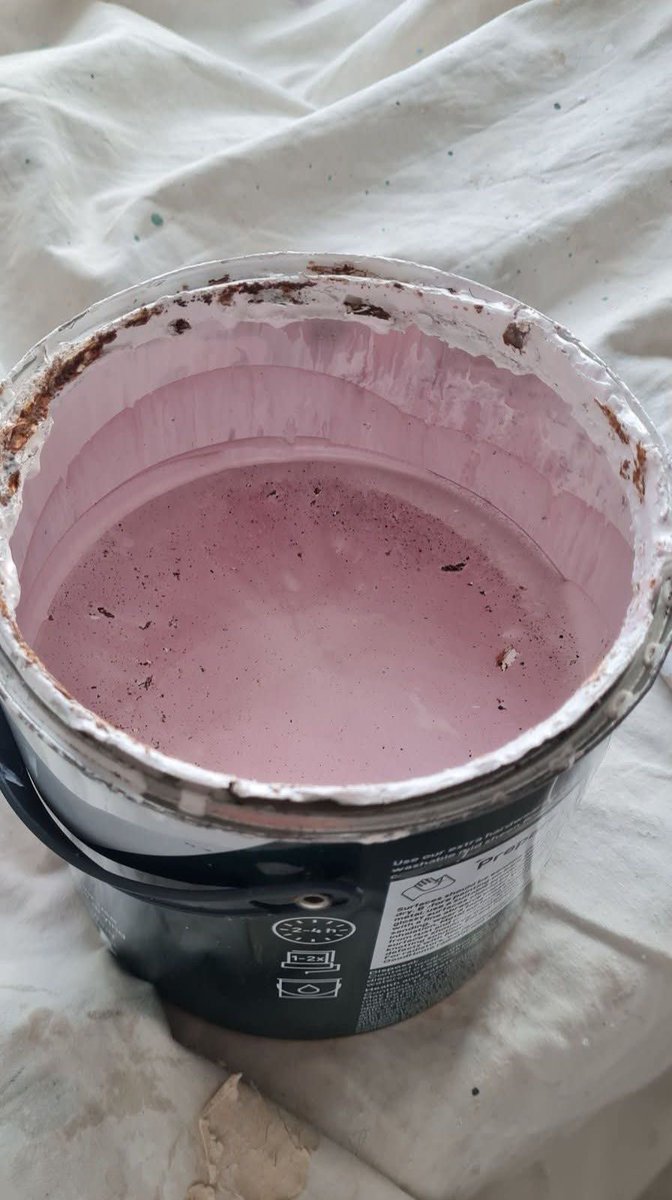 DecoratorsU's tweet image. Customer said they already had the paint (this was supposed to be white).

#paint #whitepaint